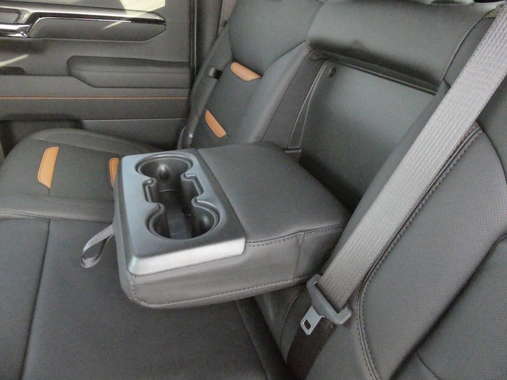 New 2026 GMC Sierra 1500 AT4 w/ AT4 Premium Package image 38