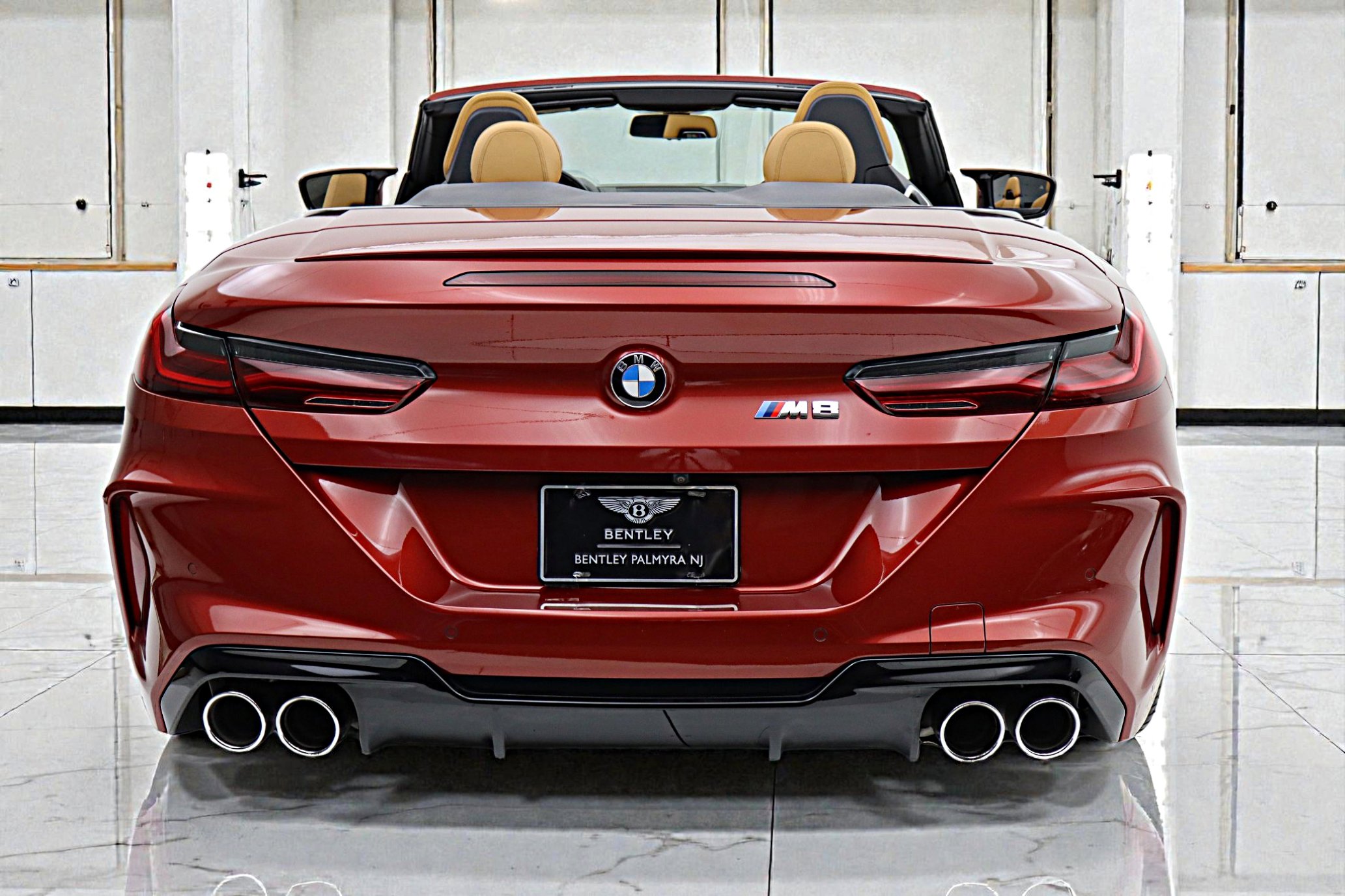 Used 2020 BMW M8 Convertible w/ M Driver's Package image 9