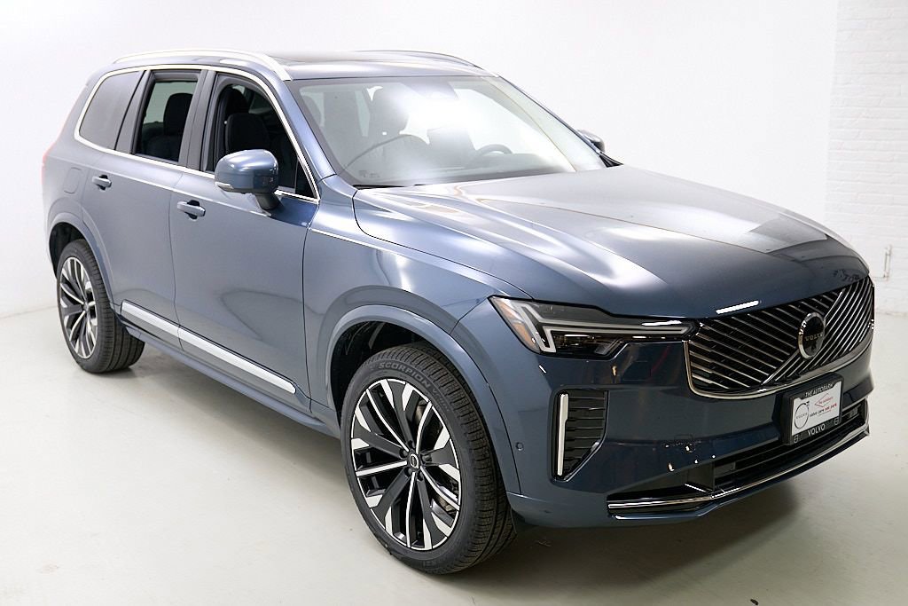 New 2026 Volvo XC90 B6 Plus w/ Protection Package AWD/4WD image 4