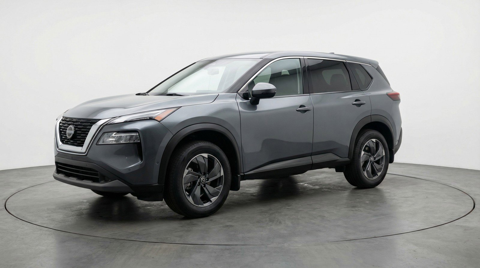 Used 2025 Nissan Rogue SV AWD/4WD image 3