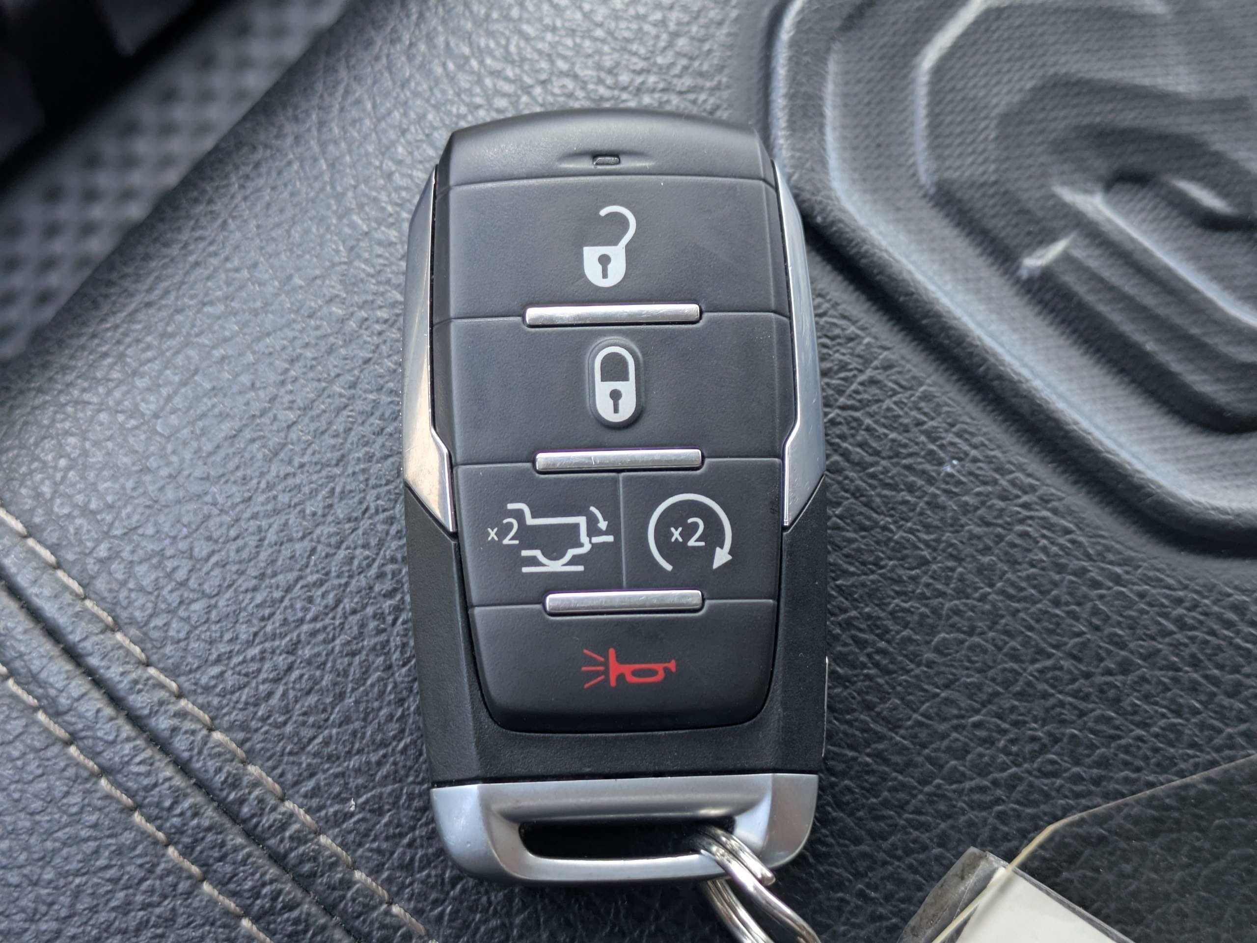 Used 2022 RAM 1500 Laramie AWD/4WD image 27