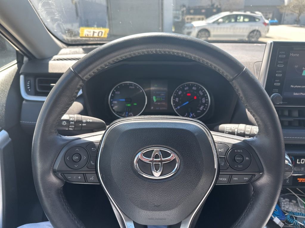 Used 2021 Toyota RAV4 XLE w/ Convenience Package AWD/4WD image 6