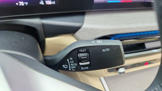 Used 2025 BMW i4 eDrive40 w/ Premium Package image 42