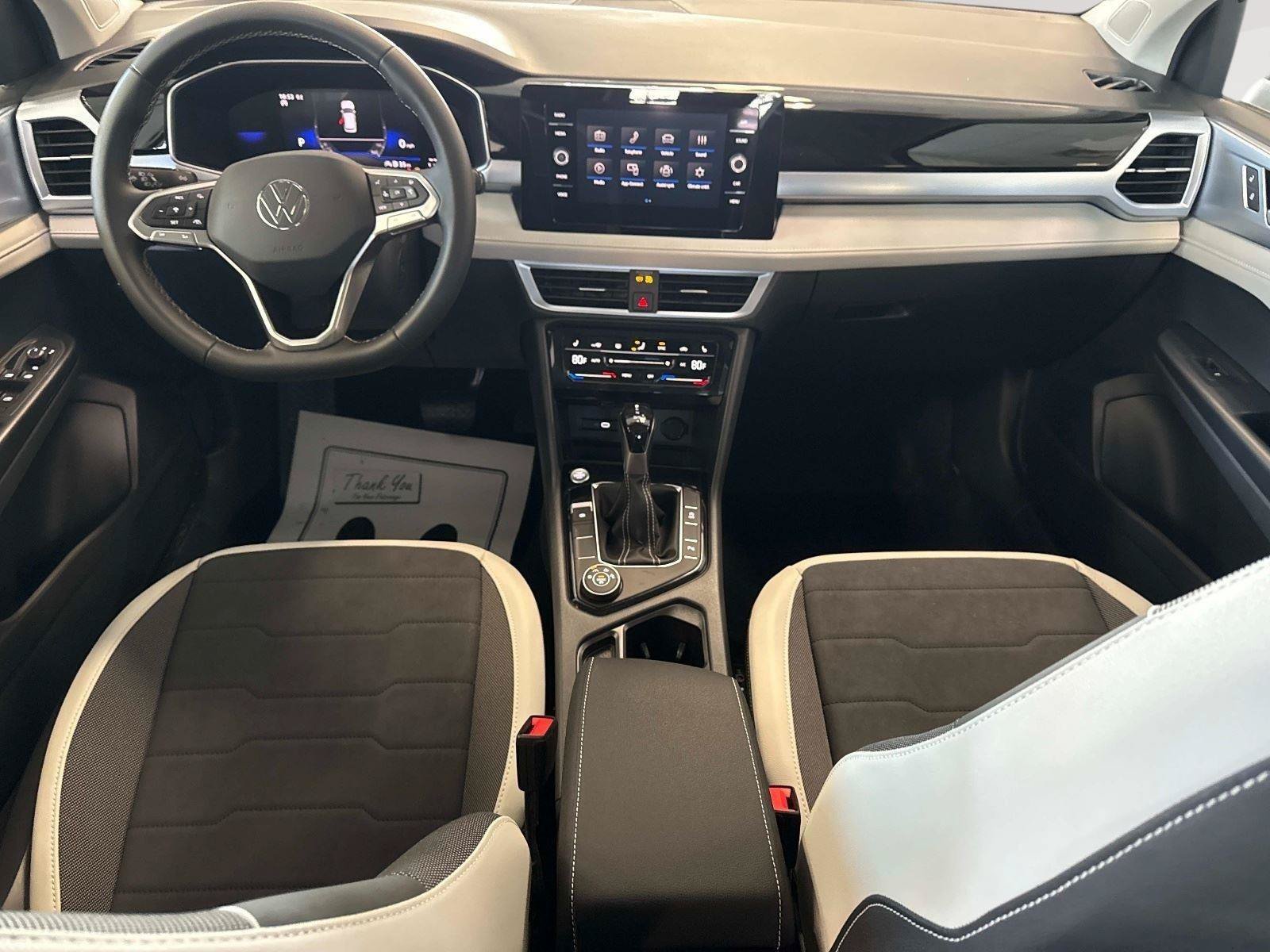 New 2026 Volkswagen Taos SE AWD/4WD image 17