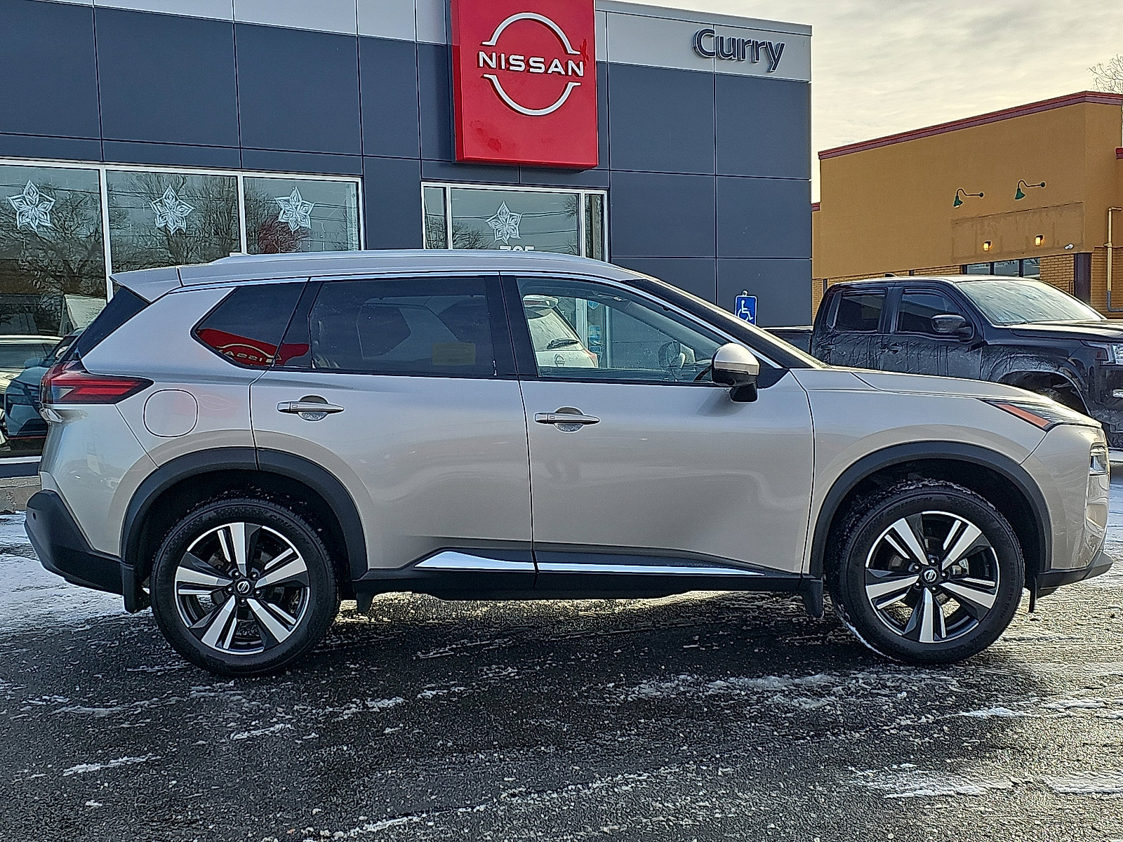 Certified 2021 Nissan Rogue SL w/ Premium Package image 7