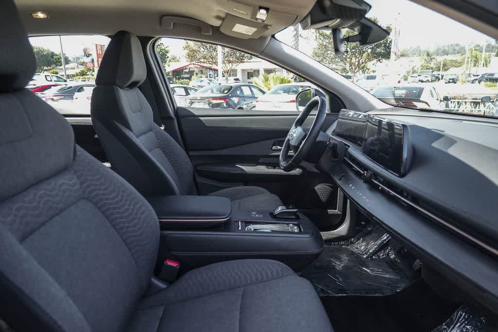 Used 2023 Nissan Ariya FWD image 16