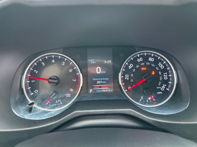 Used 2020 Toyota RAV4 LE FWD image 9