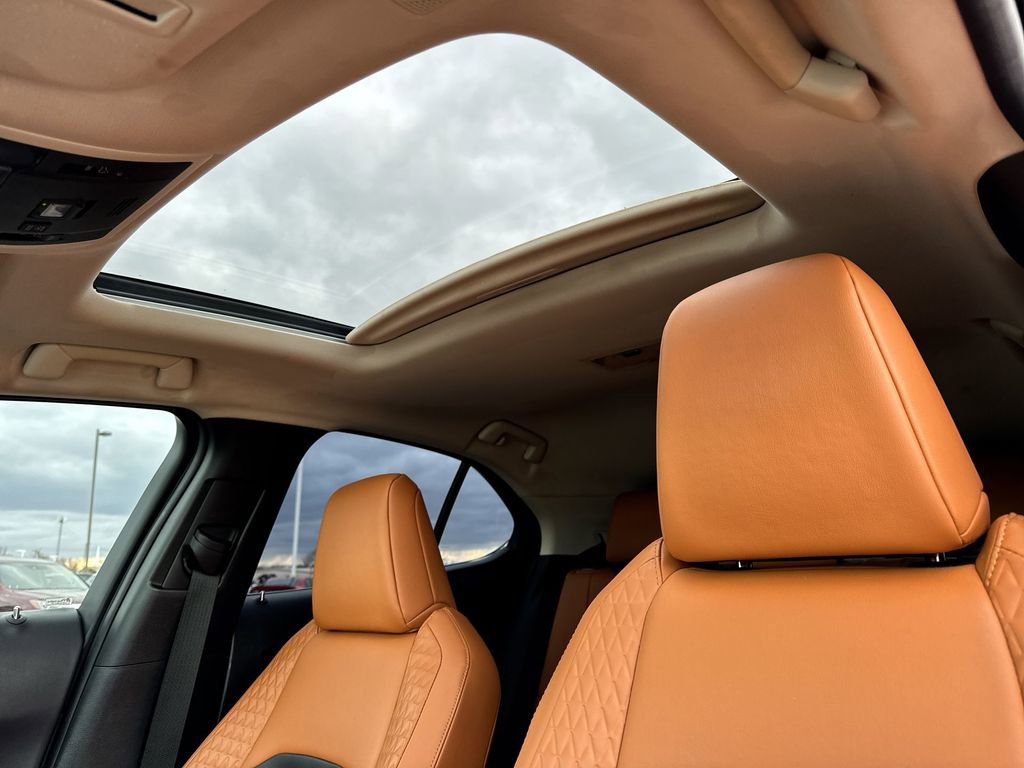 Used 2019 Lexus UX 200 w/ Accessory Package 2 image 21