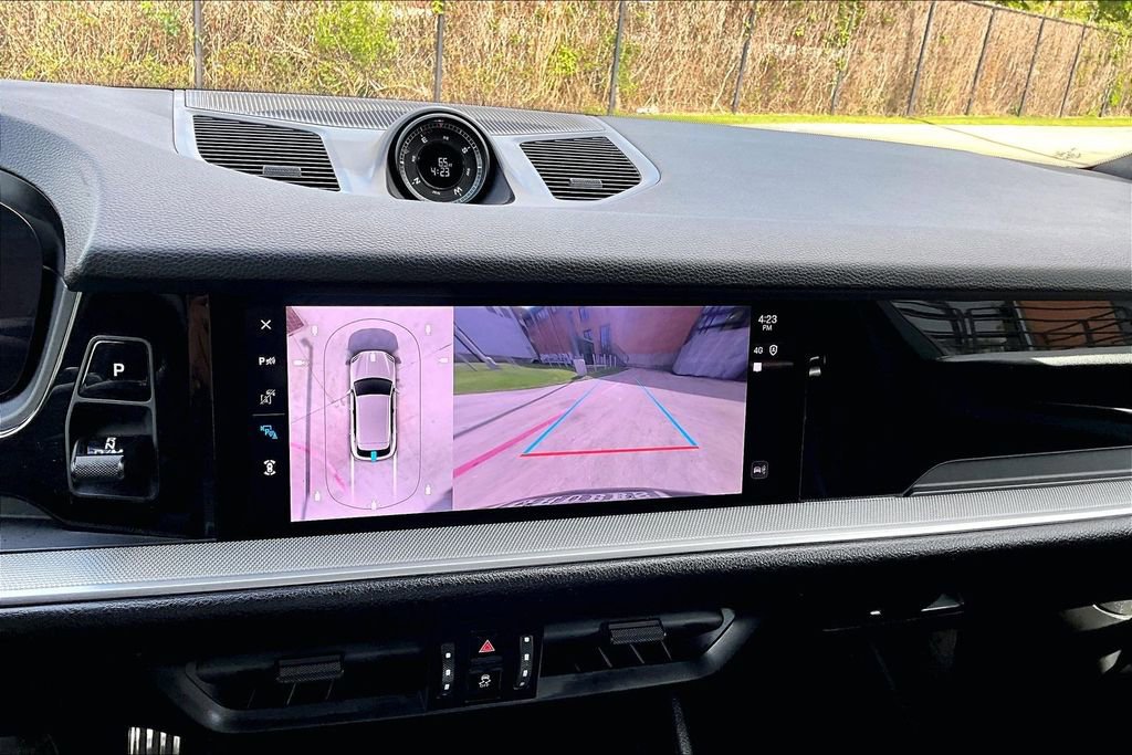 Used 2024 Porsche Cayenne image 30