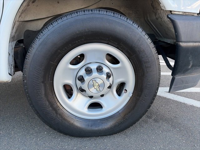 Used 2020 Chevrolet Express 3500 image 9