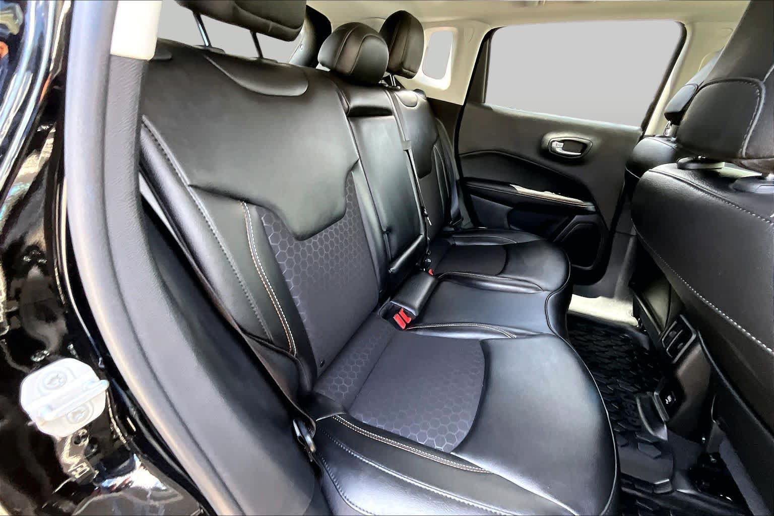 Used 2020 Jeep Compass Latitude AWD/4WD image 20