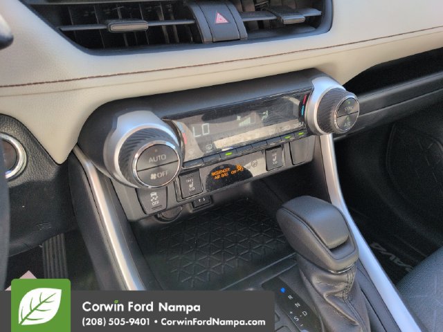 Used 2019 Toyota RAV4 XLE w/ Convenience Package AWD/4WD image 17