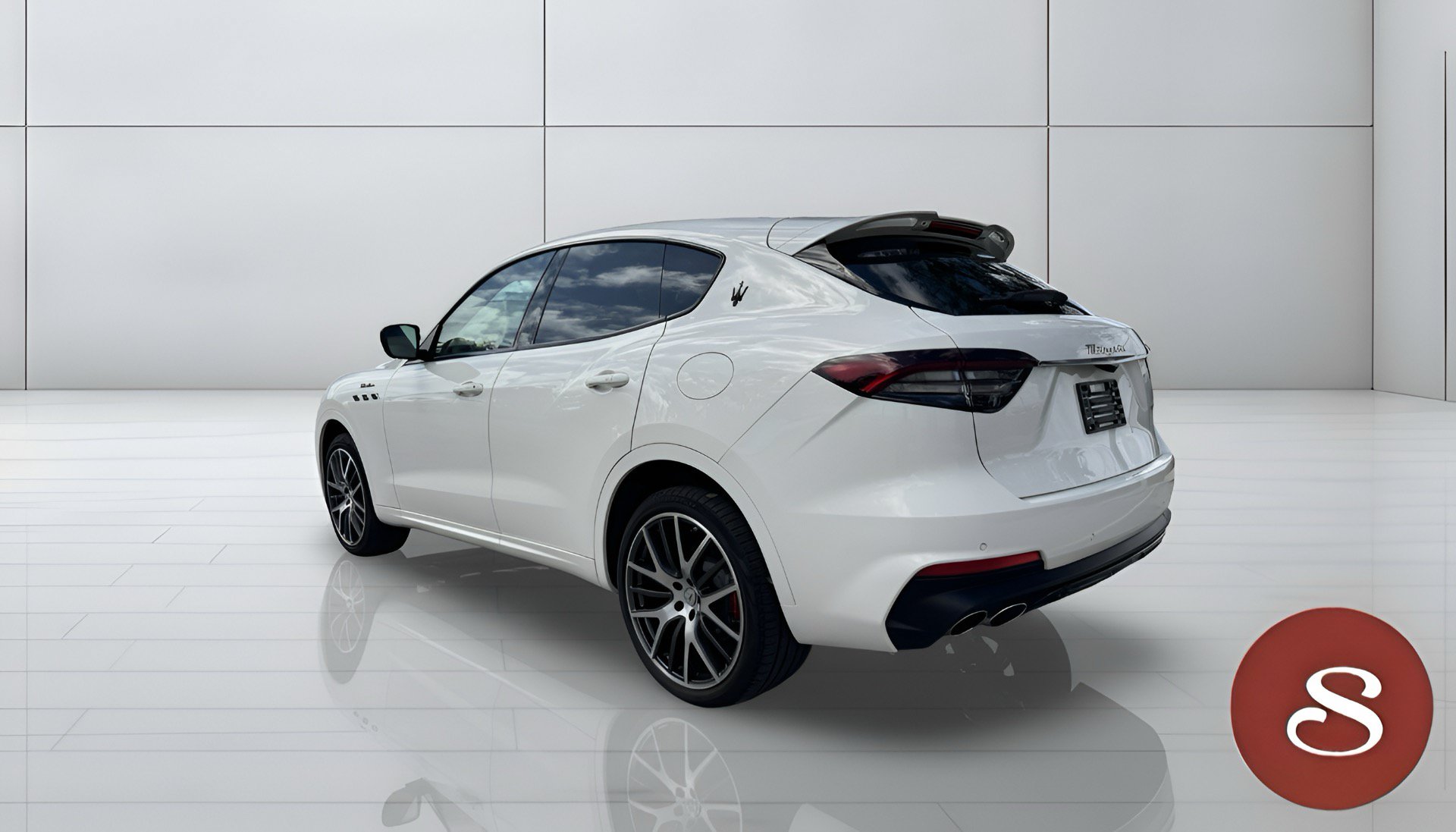 Used 2024 Maserati Levante Modena Ultima AWD/4WD image 2