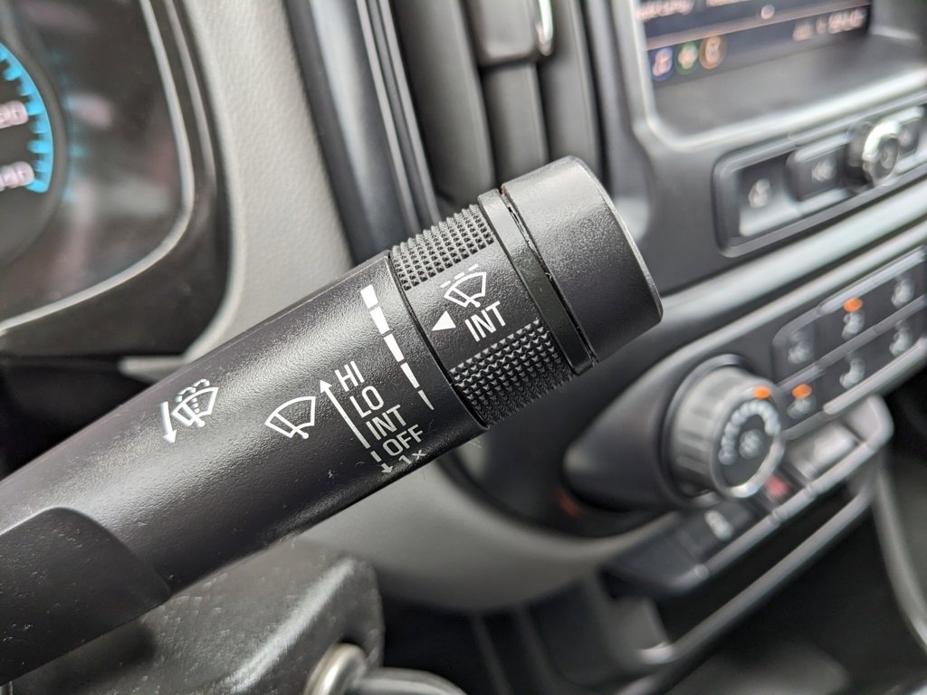 Used 2022 Chevrolet Colorado W/T image 35