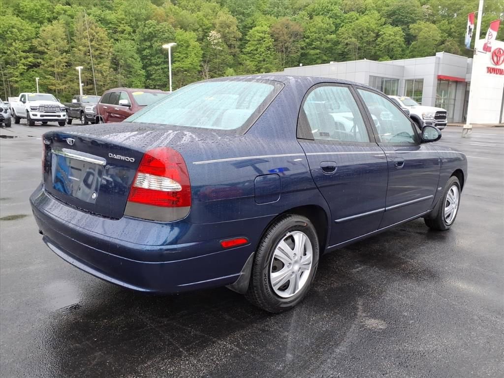 Used 2000 Daewoo Nubira SE FWD image 4