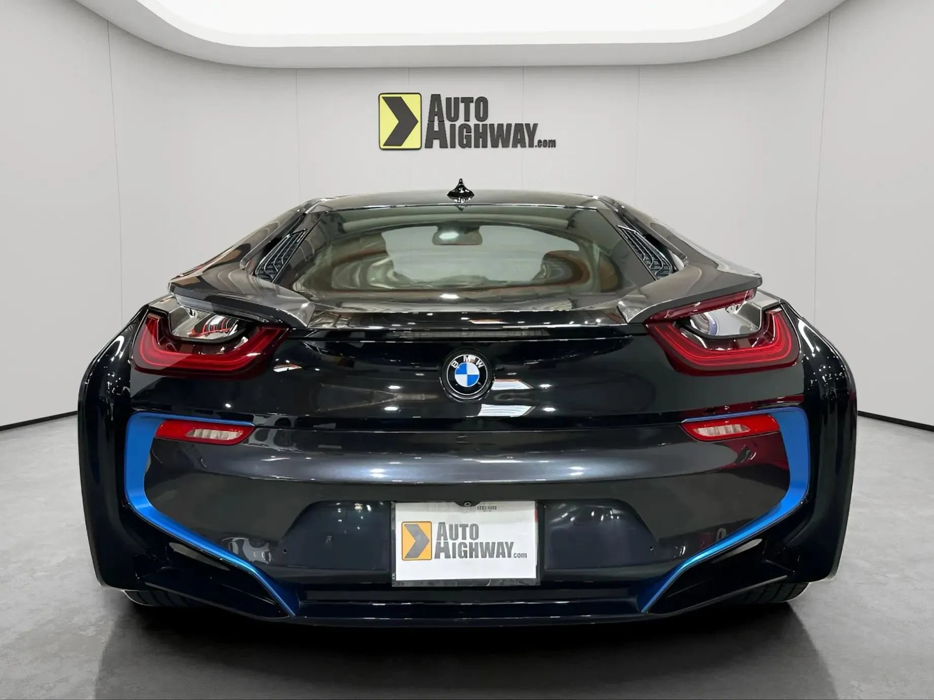 Used 2016 BMW i8 image 6