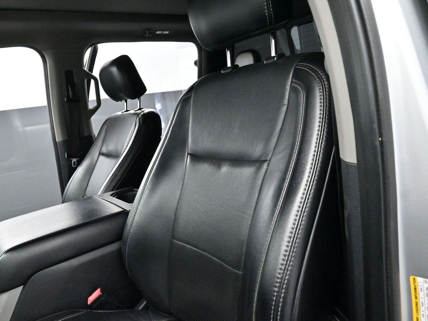 Used 2019 Ford F250 Lariat w/ Lariat Ultimate Package image 16