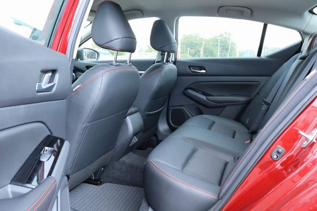 New 2025 Nissan Altima 2.5 SR image 8