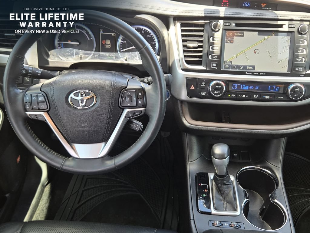 Used 2017 Toyota Highlander Limited Platinum AWD/4WD image 26