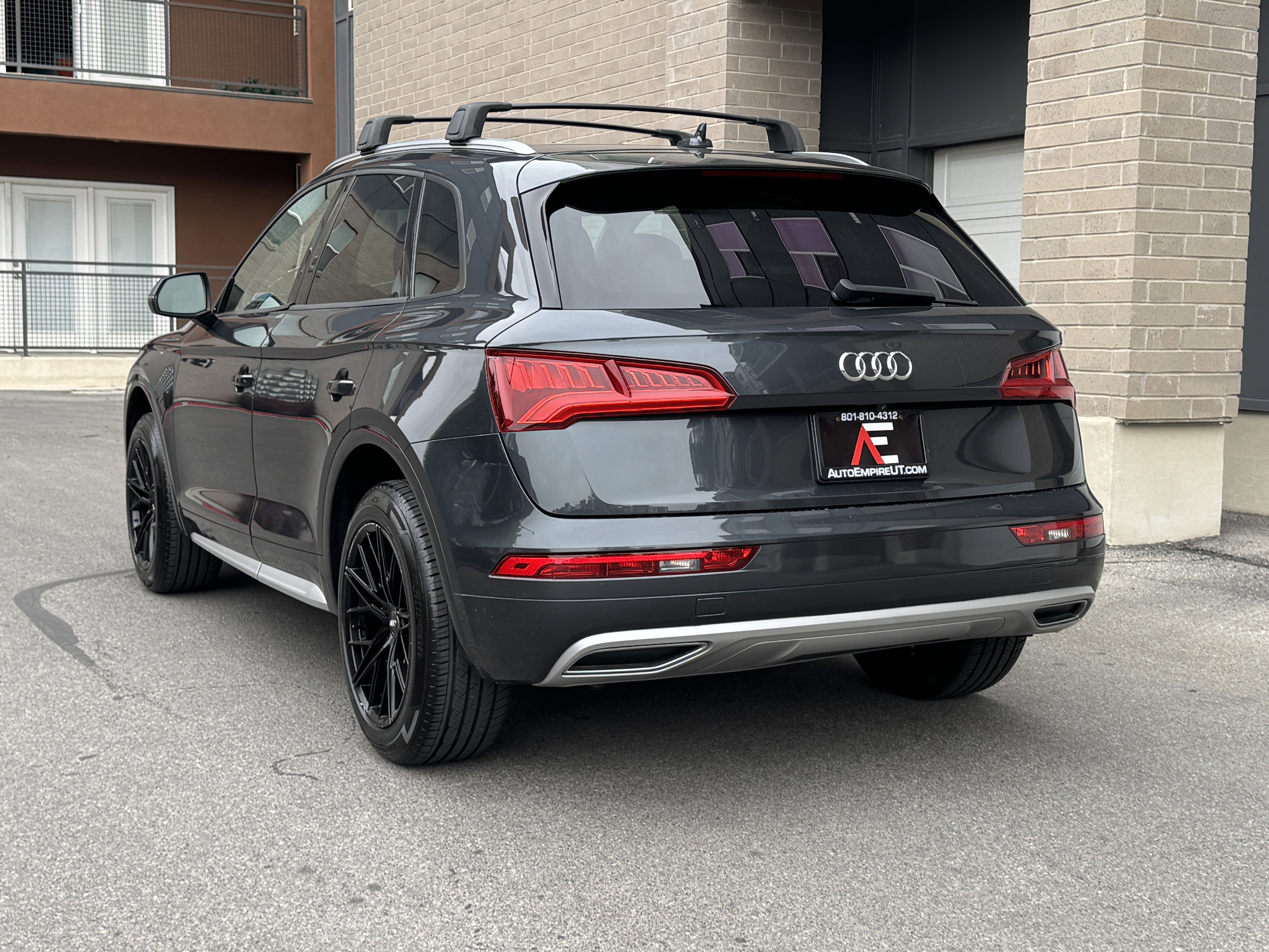 Used 2018 Audi Q5 2.0T Premium AWD/4WD image 3