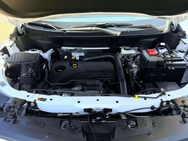 Used 2026 Chevrolet Equinox LT FWD image 10