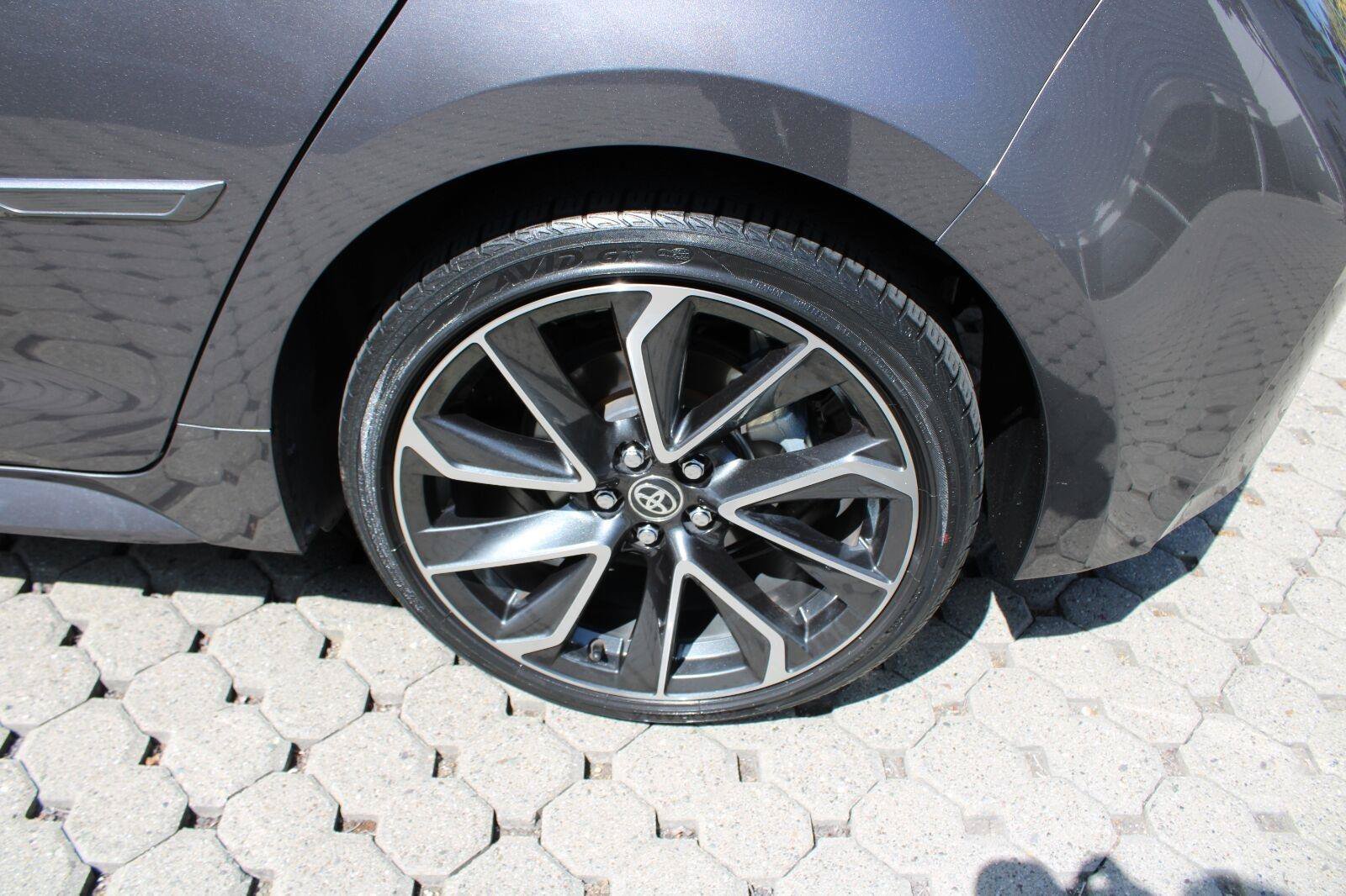 Used 2021 Toyota Corolla XSE FWD image 15