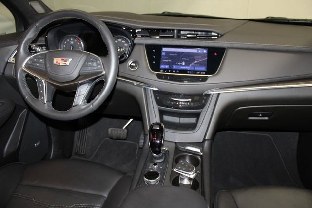 Certified 2023 Cadillac XT5 Premium Luxury w/ Platinum Package image 16