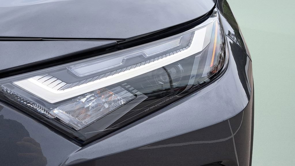 Certified 2025 Toyota RAV4 LE image 9