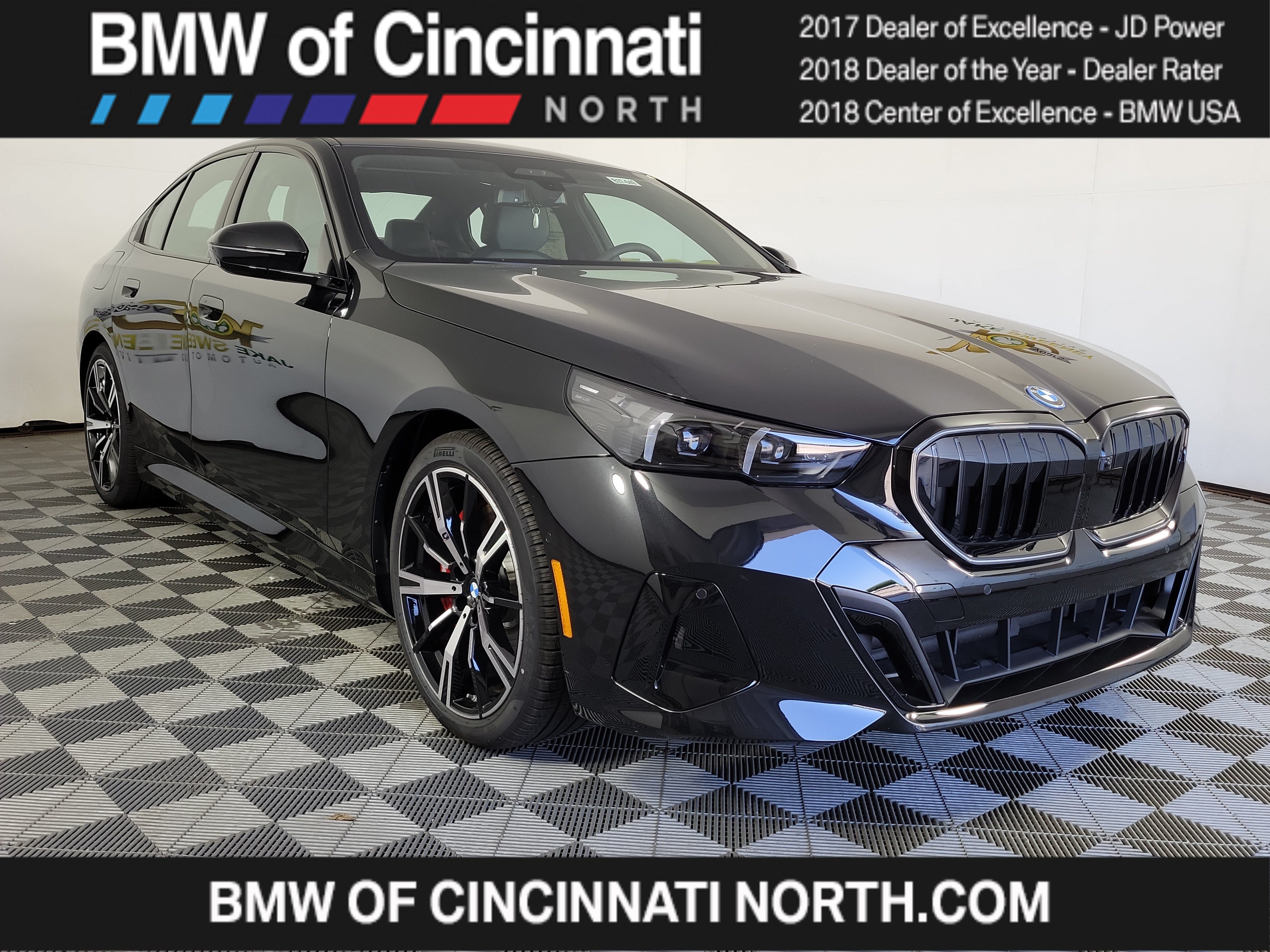 New 2027 BMW 550e xDrive AWD/4WD image 1