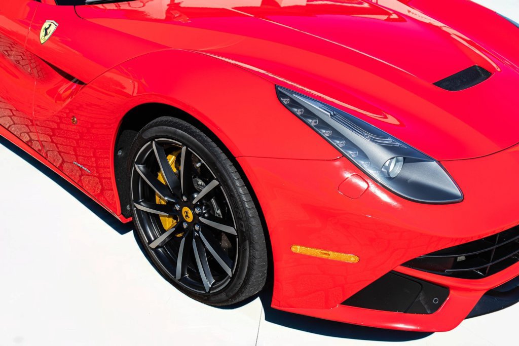Used 2014 Ferrari F12 Berlinetta RWD image 12