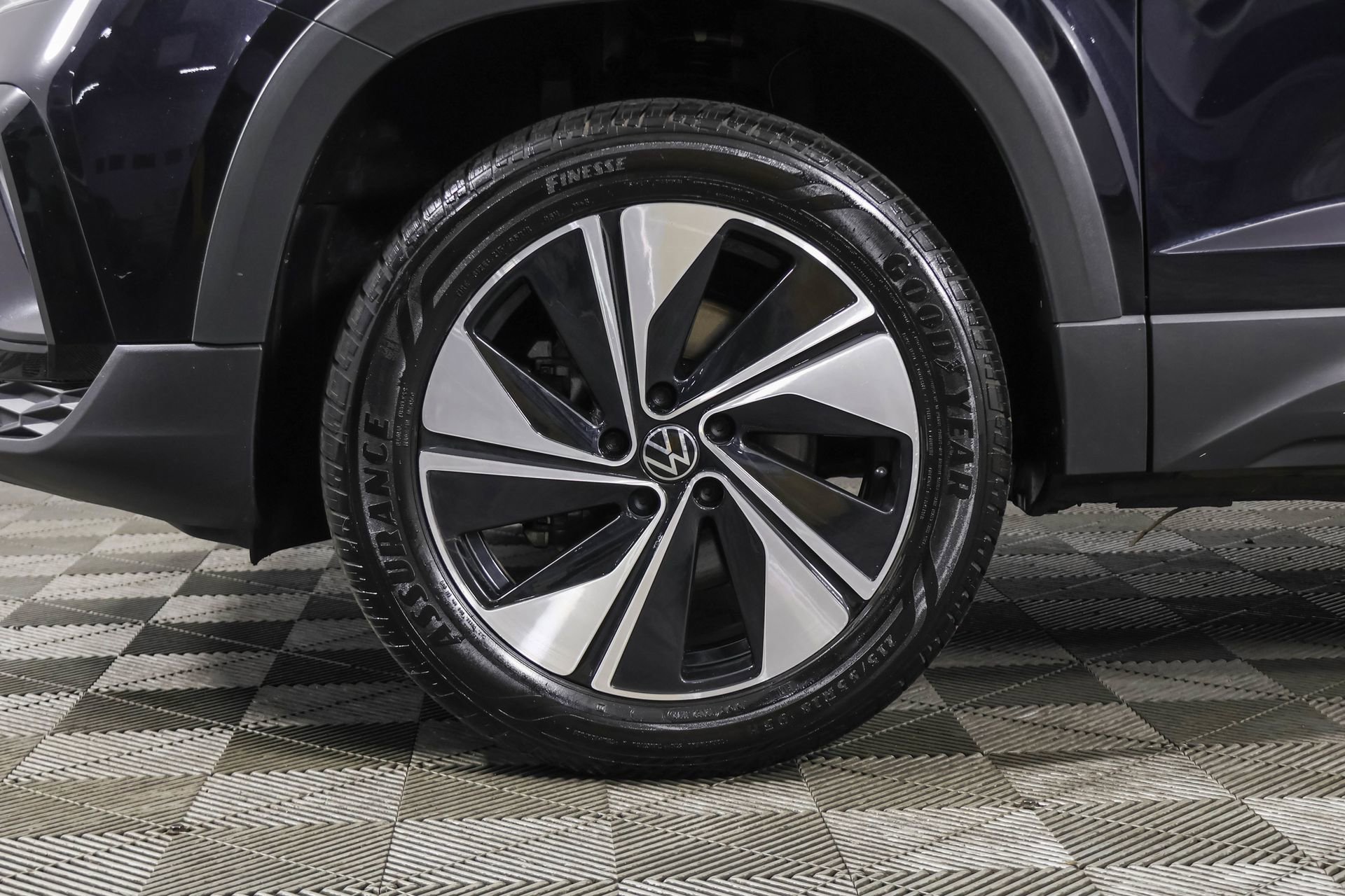 Used 2023 Volkswagen Taos SE AWD/4WD image 22