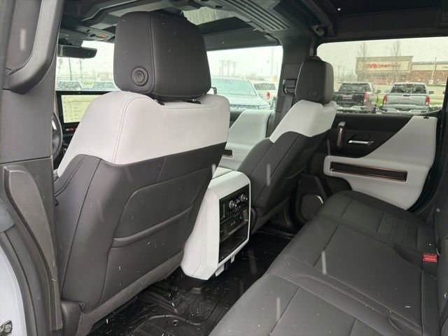 Used 2024 GMC Hummer EV 2X image 26