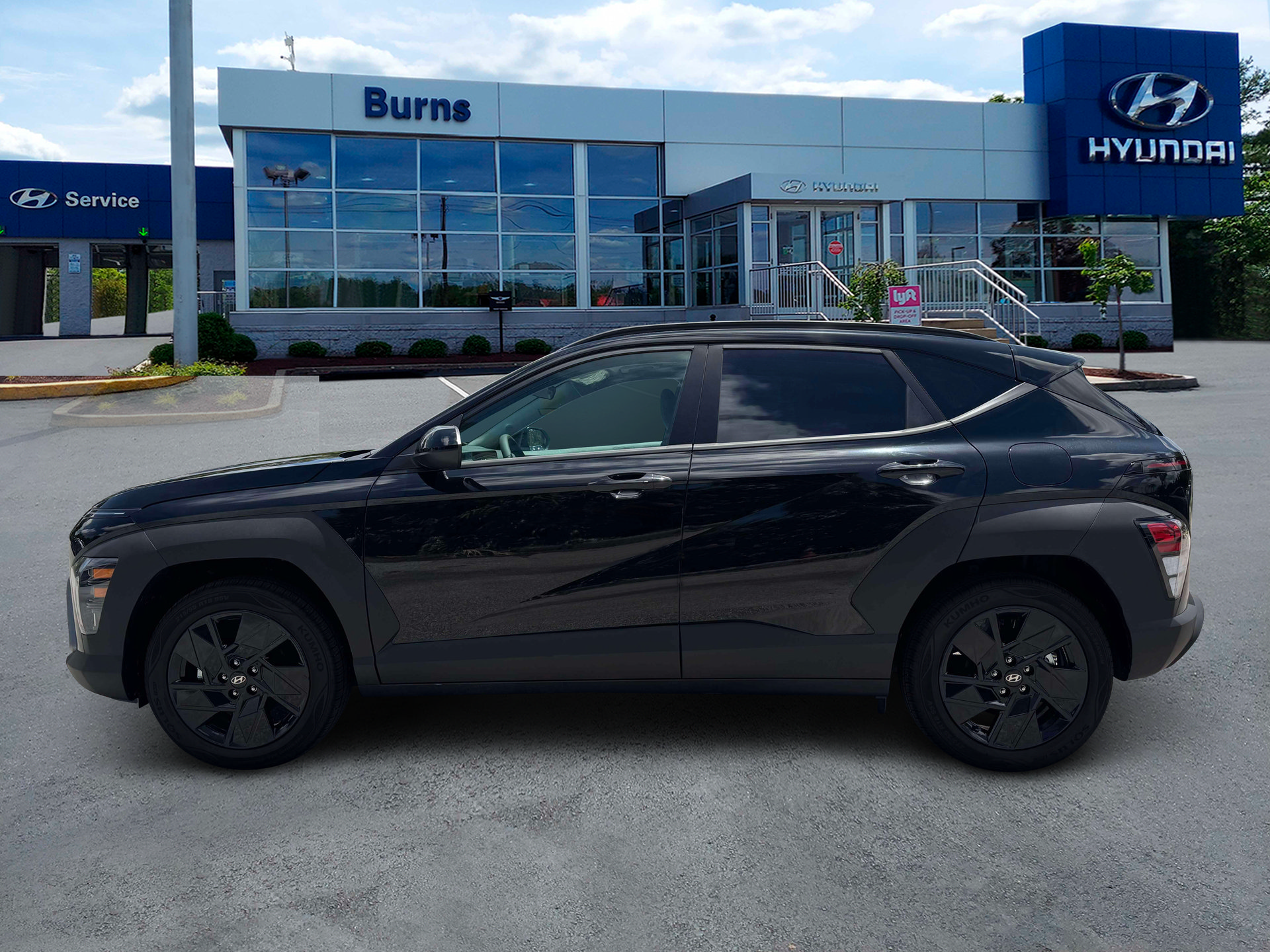 New 2027 Hyundai Kona SEL Sport FWD image 3