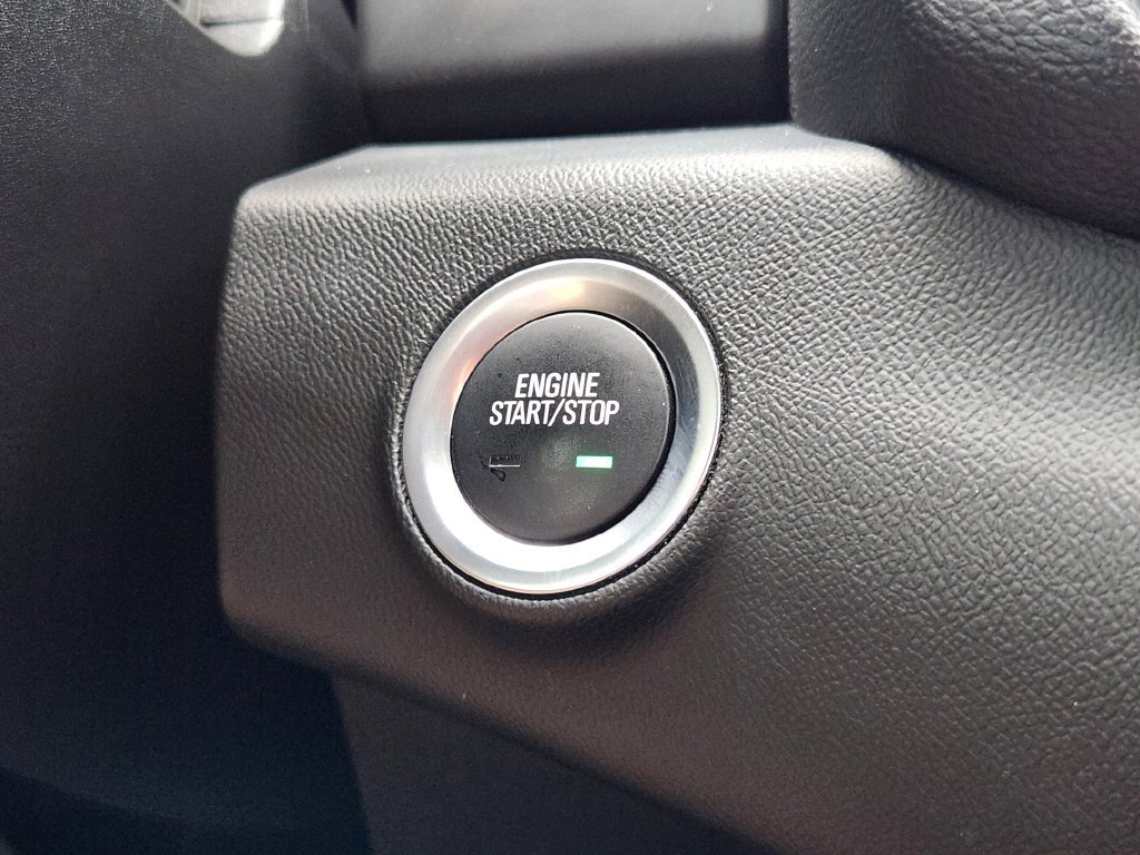 Used 2023 GMC Terrain SLE w/ Driver Convenience Package FWD image 20