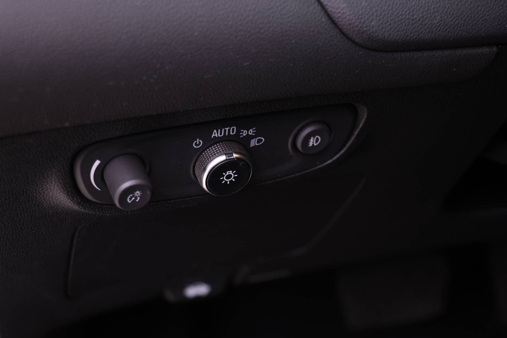 Used 2022 Buick Encore GX Select w/ Sport Touring Package image 18