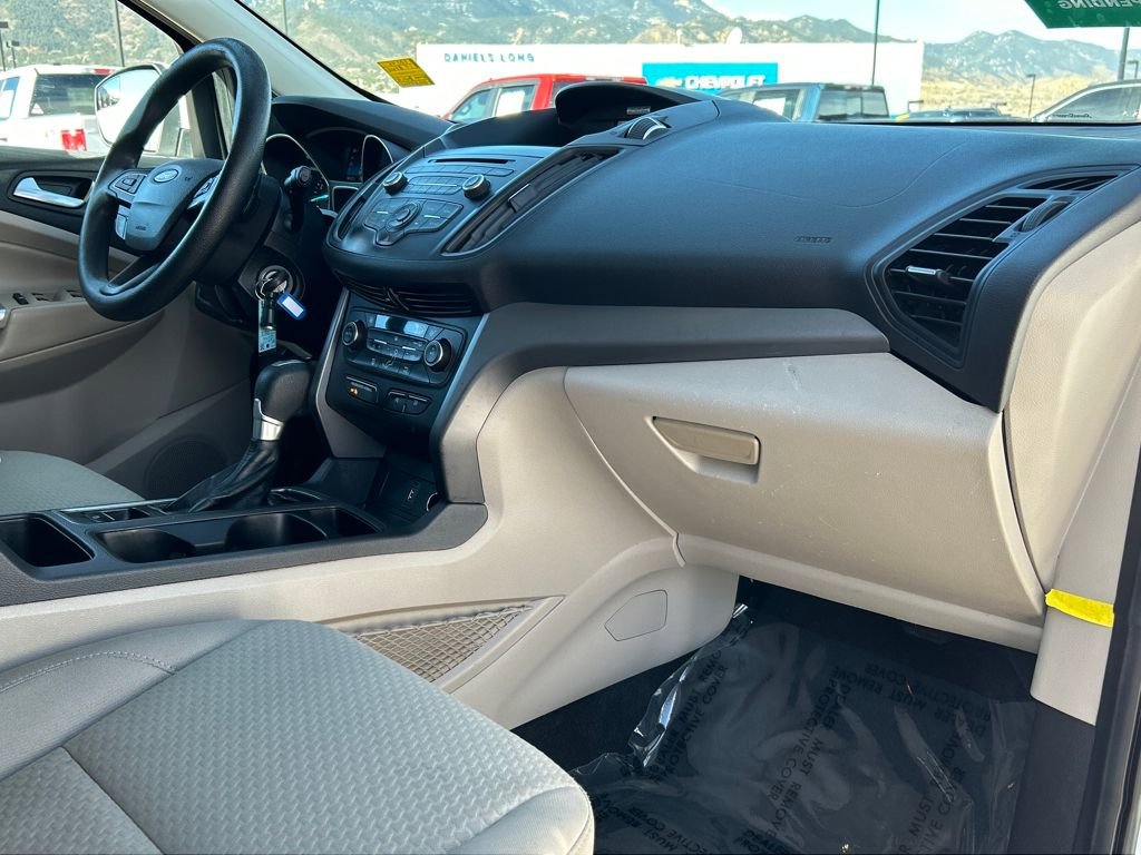 Used 2017 Ford Escape SE image 8