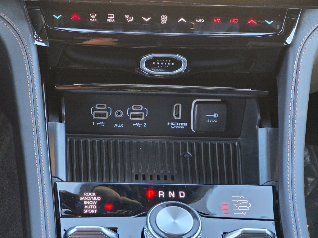 New 2027 Jeep Grand Cherokee Summit AWD/4WD image 31