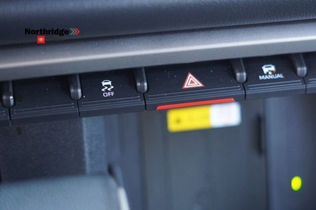 Used 2023 Toyota Tundra Limited image 33