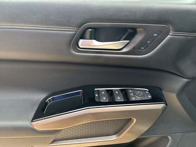 Used 2024 Nissan Pathfinder Platinum FWD image 20