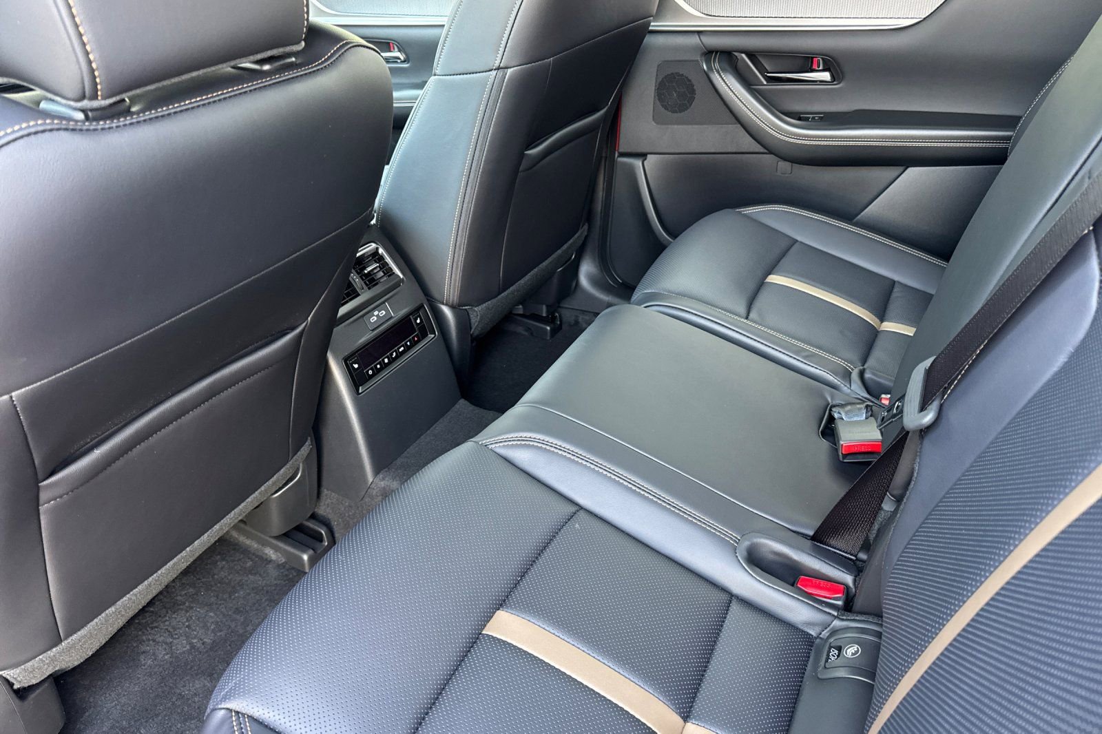 New 2026 MAZDA CX-90 Plug-In Hybrid w/ Premium Plus AWD/4WD image 13