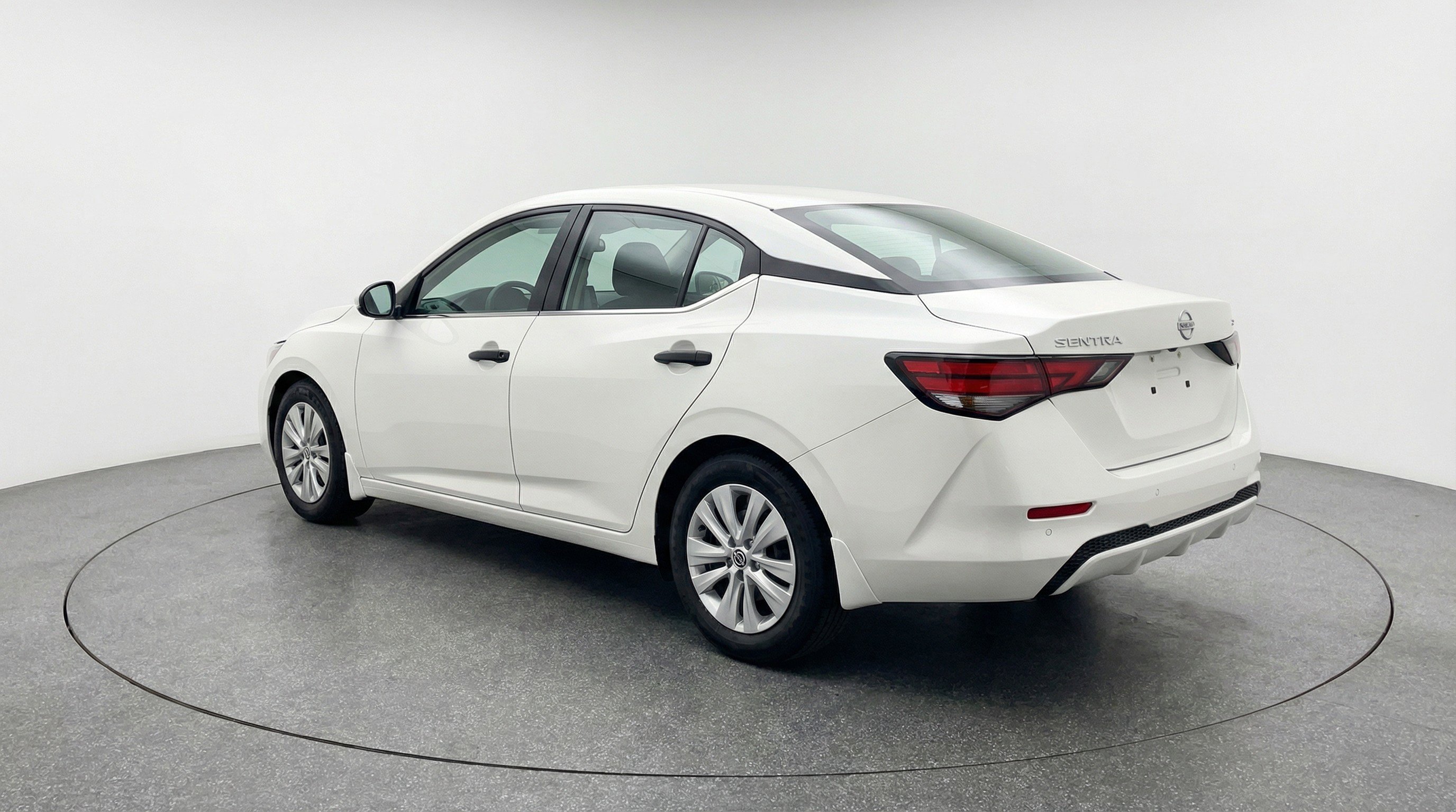 Used 2025 Nissan Sentra S image 6