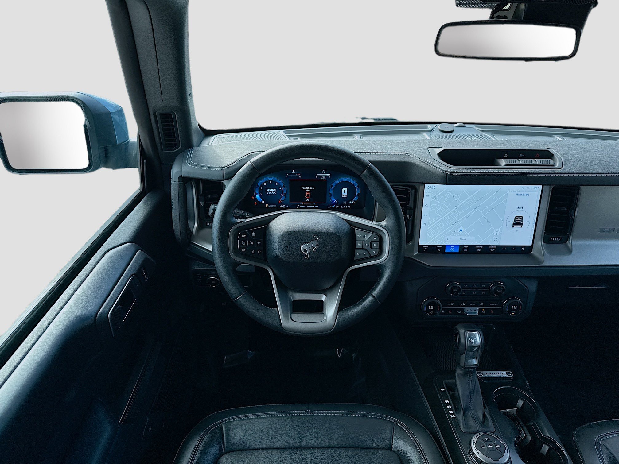 Used 2025 Ford Bronco Outer Banks image 21