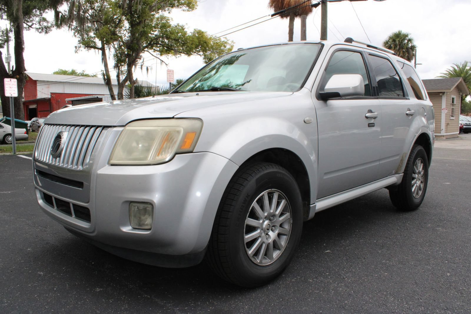 Used 2009 Mercury Mariner Premier FWD image 2