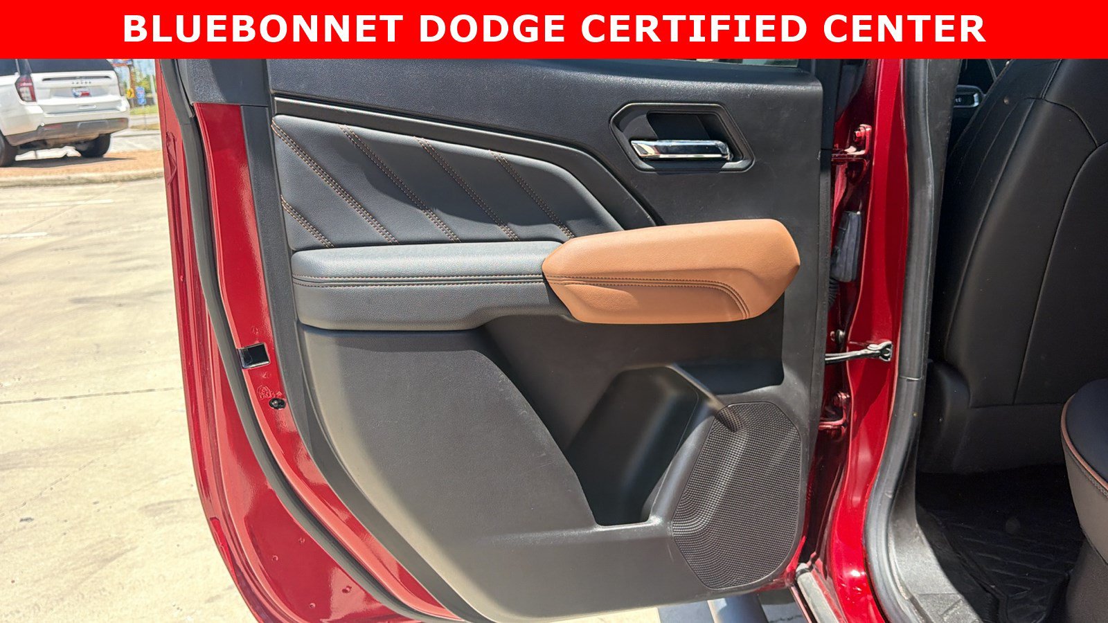 Used 2024 GMC Canyon AT4 w/ Technology Package AWD/4WD image 14
