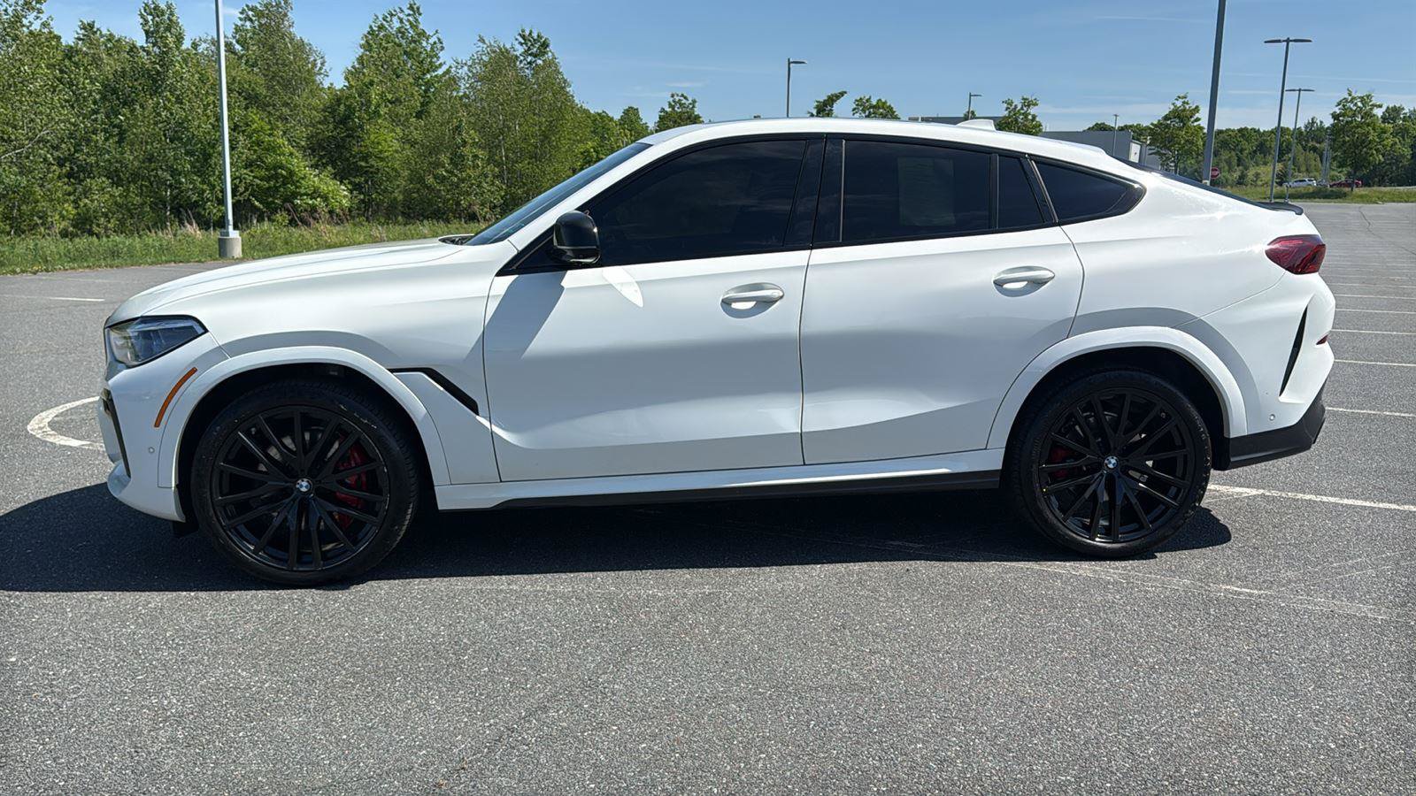 Used 2022 BMW X6 xDrive40i w/ Executive Package AWD/4WD image 11