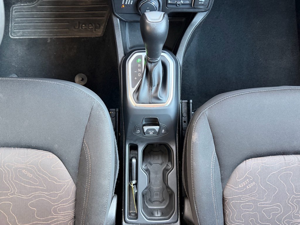 Used 2023 Jeep Renegade Latitude image 15