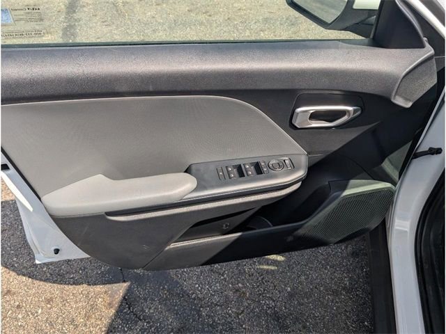 New 2025 Kia K4 LXS image 15
