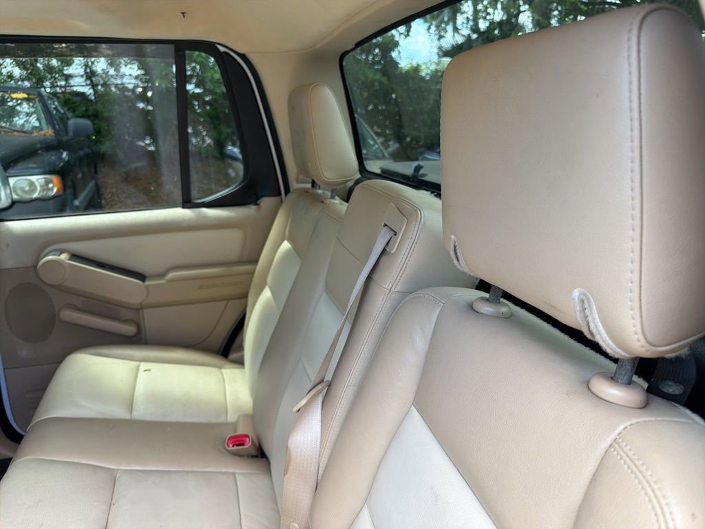 Used 2007 Ford Explorer Sport Trac Limited image 11