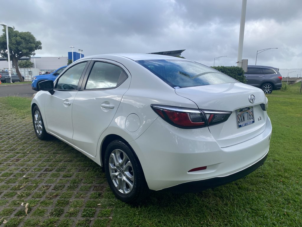 Used 2016 Scion iA FWD image 23