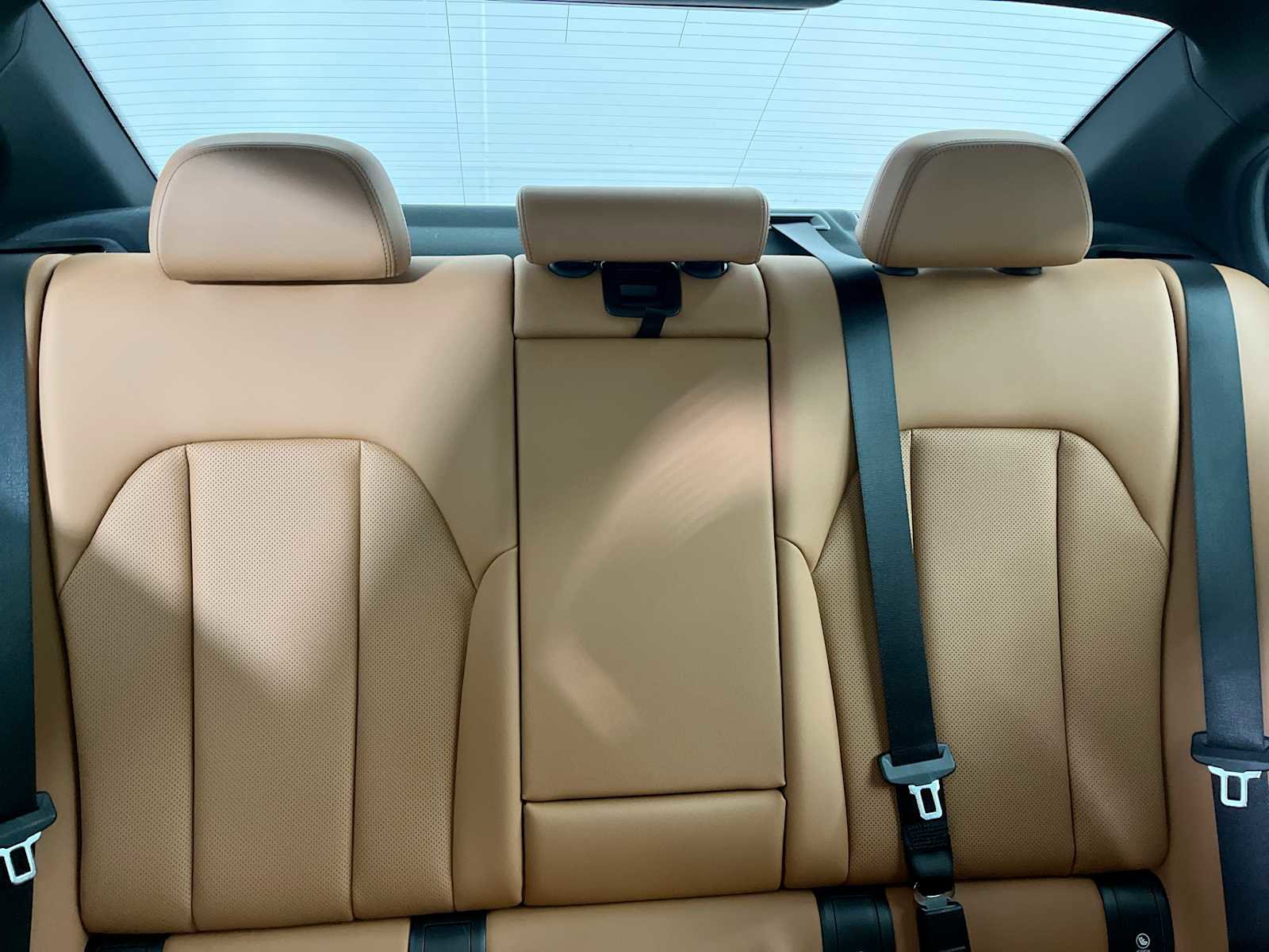 Used 2022 BMW 330e xDrive w/ Premium Package AWD/4WD image 13